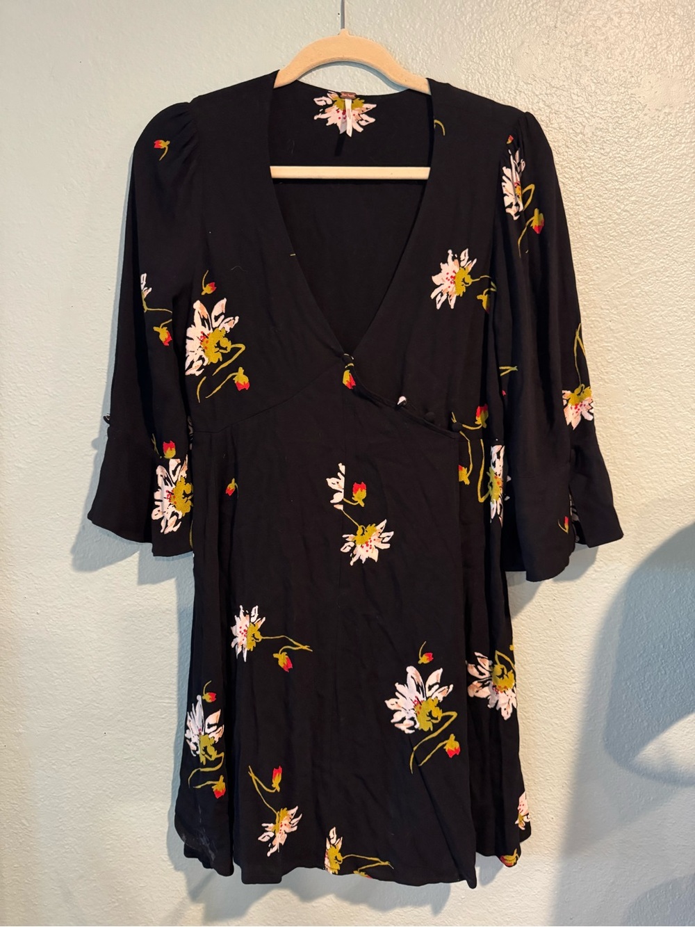 Free People Time On My Side
Black Floral A-Line Dress with Bell Sleeves Size S